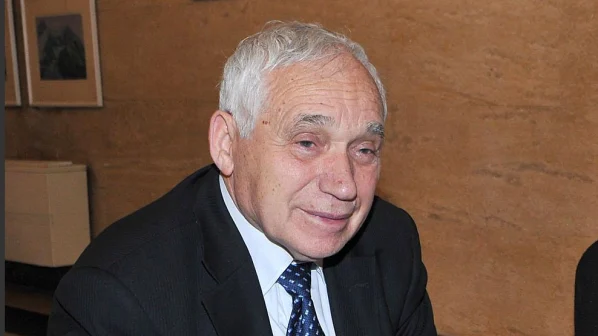 желю желев