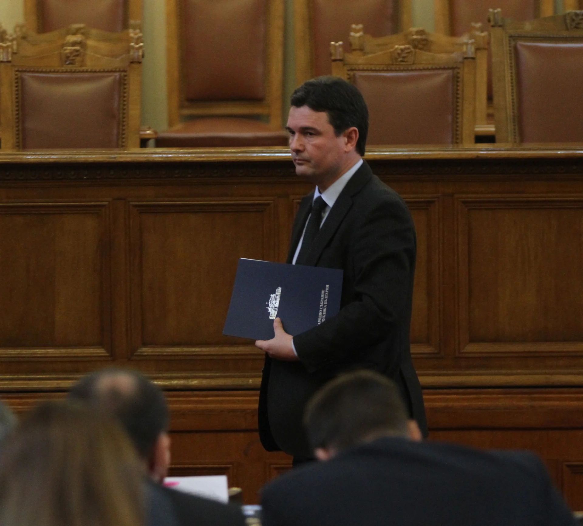 Парламент  Найден Зеленогорски