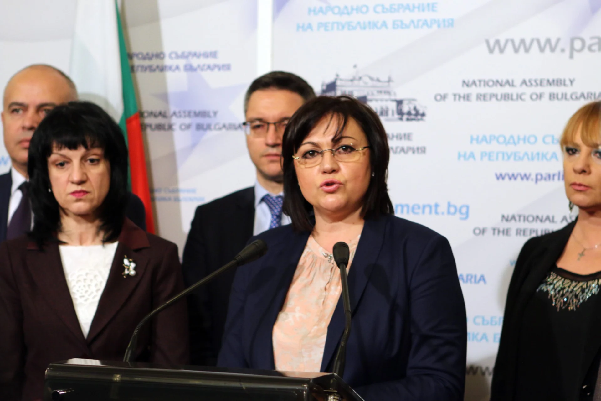 Парламент Корнелия Нинова