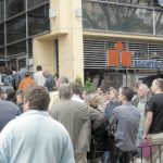 Опашките пред Агенцията по вписванията "говорят" красноречиво за възможностите на българската администрация.