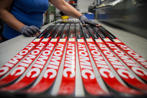 Амер Спорт България Атомик ски