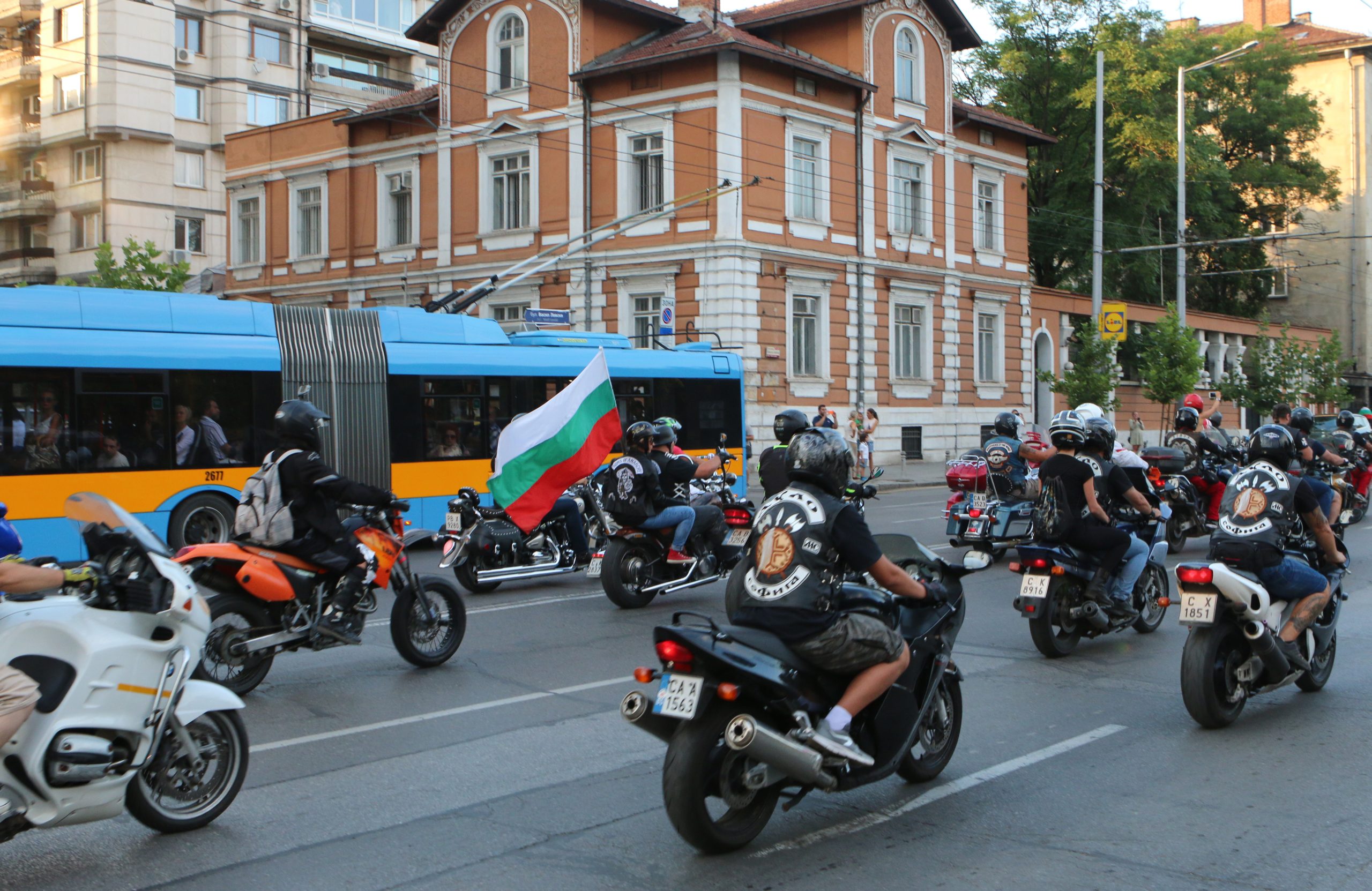 протест мотористи