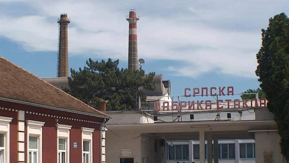 сръбска фабрика за стъкло парачин сърбия цветан василев