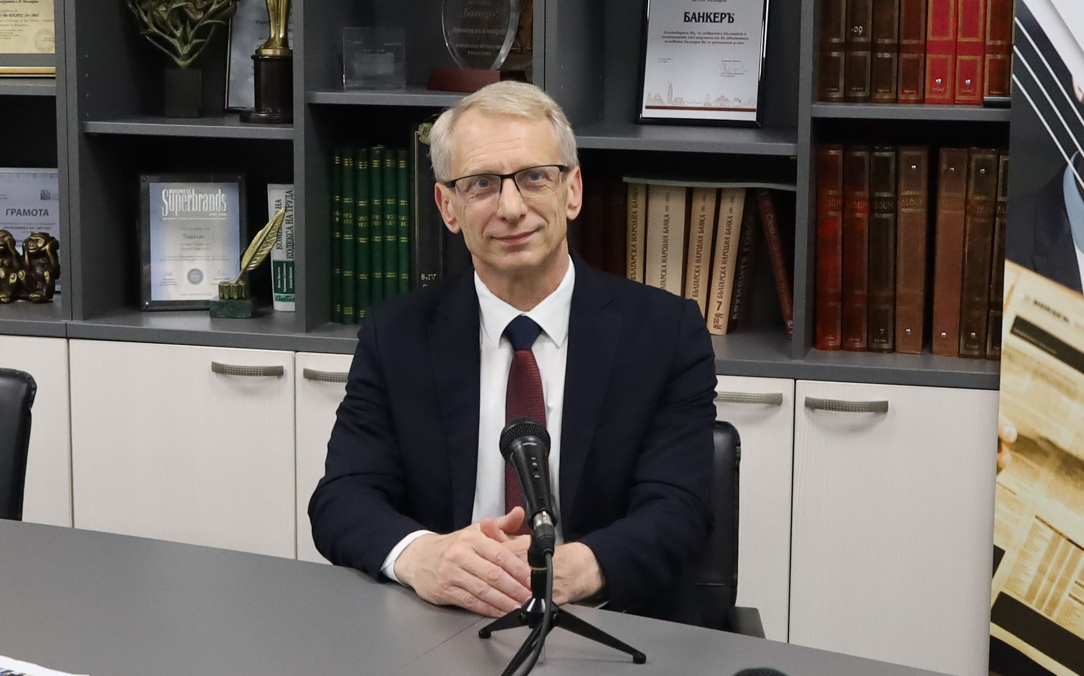 Николай Денков