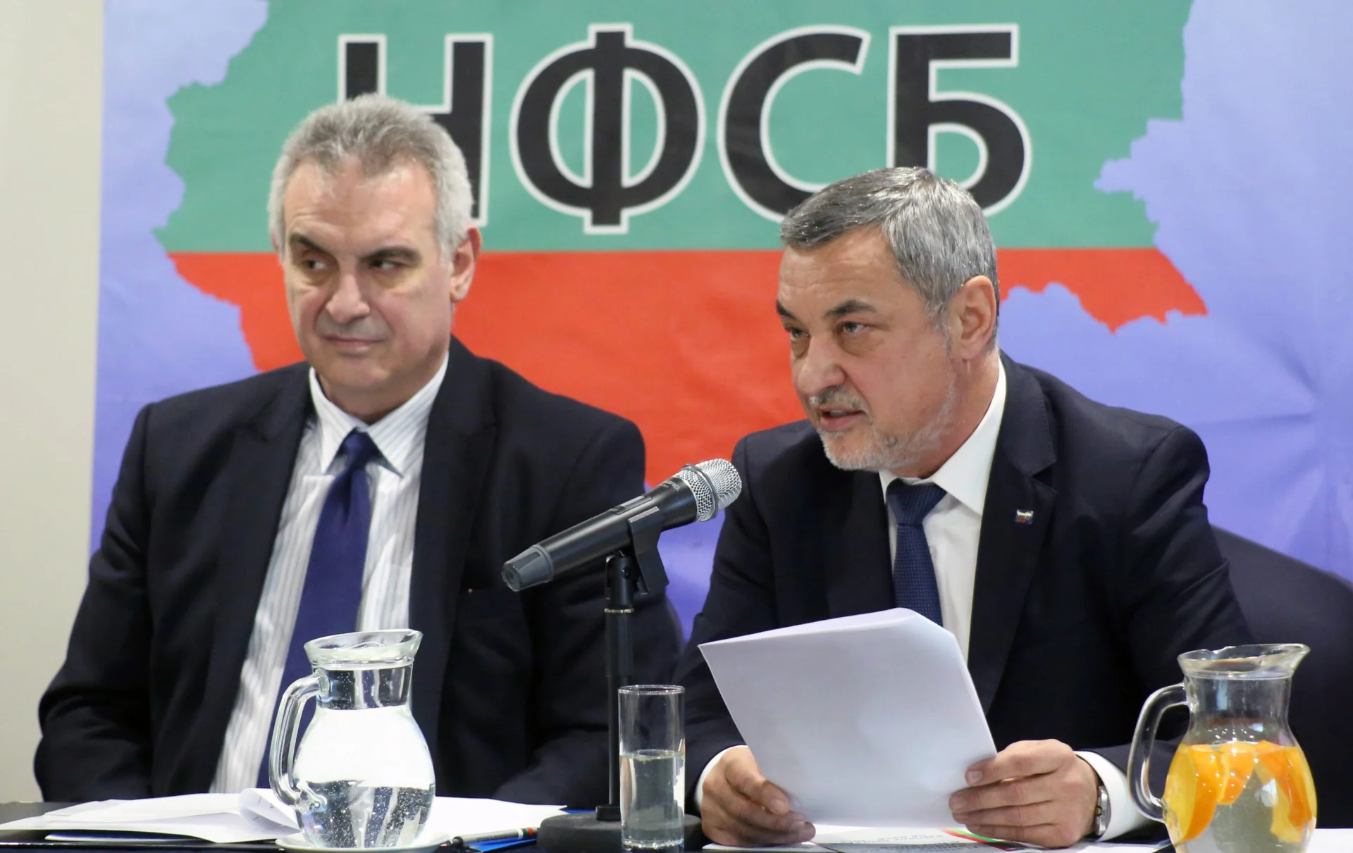 председателят на ПП НФСБ Валери Симеонов - пресконференция на тема: „Защо ГЕРБ и БСП крадат програмата на НФСБ?“