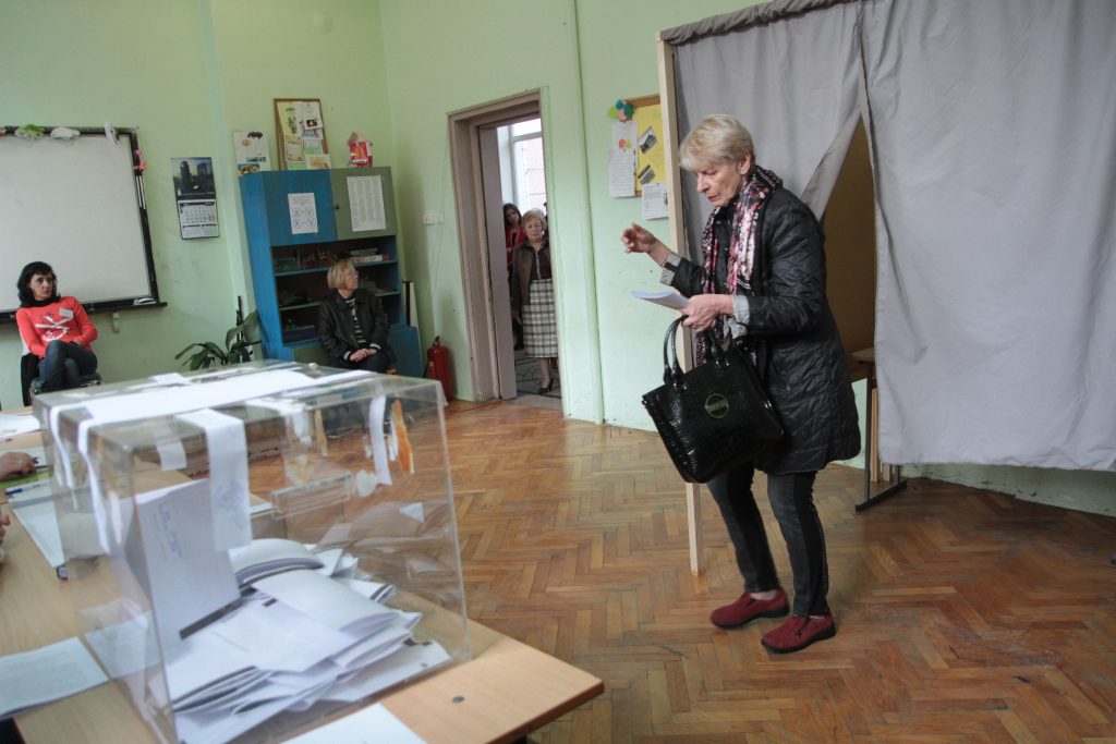 Изборна скука, МВР отчете спокоен вот 8 Парламентарни избори гласуване урна гласоподаватели...