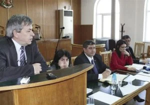 Прокурорът от ВКП Камен Михов говори на съвещание в Шумен за повсеместната липса на пари за съдебномедицински експертизи.