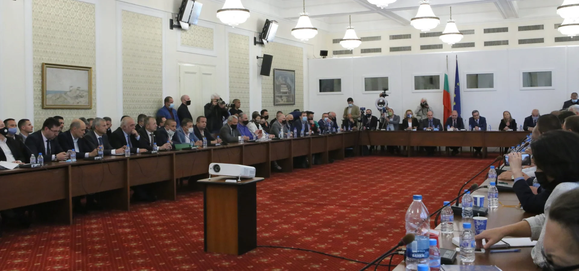 Парламент Комисия по ревизия Мая Манолова
