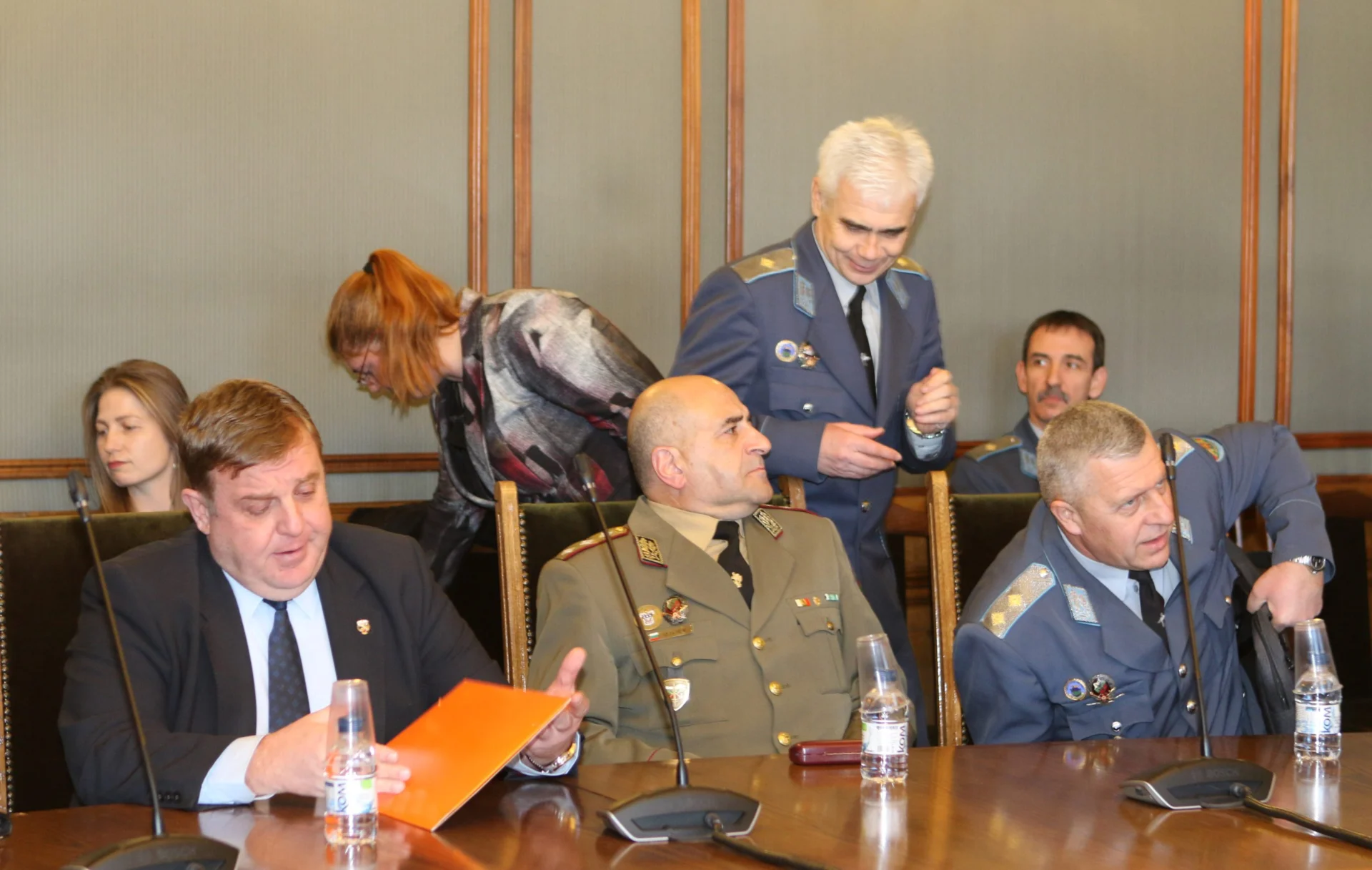 Комисия по отбрана Актуализиран проект за инвестиционен разход „Придобиване на нов тип боен самолет“ Красимир Каракачанов