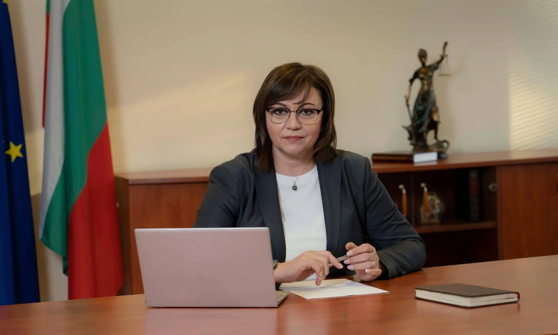 Корнелия Нинова