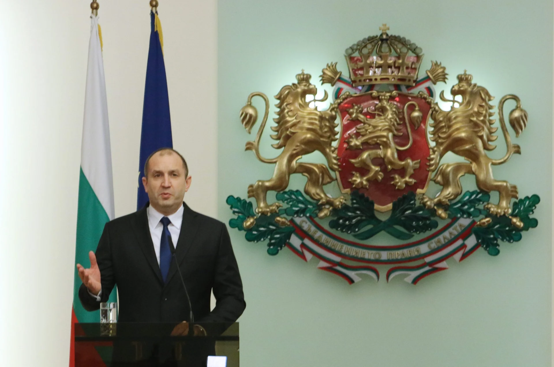 Президенство Служебно правителство Румен Радев Огнян Герджиков