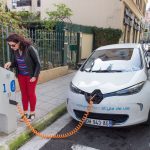 електромобил