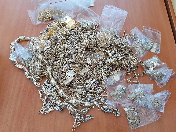 контрабандно злато