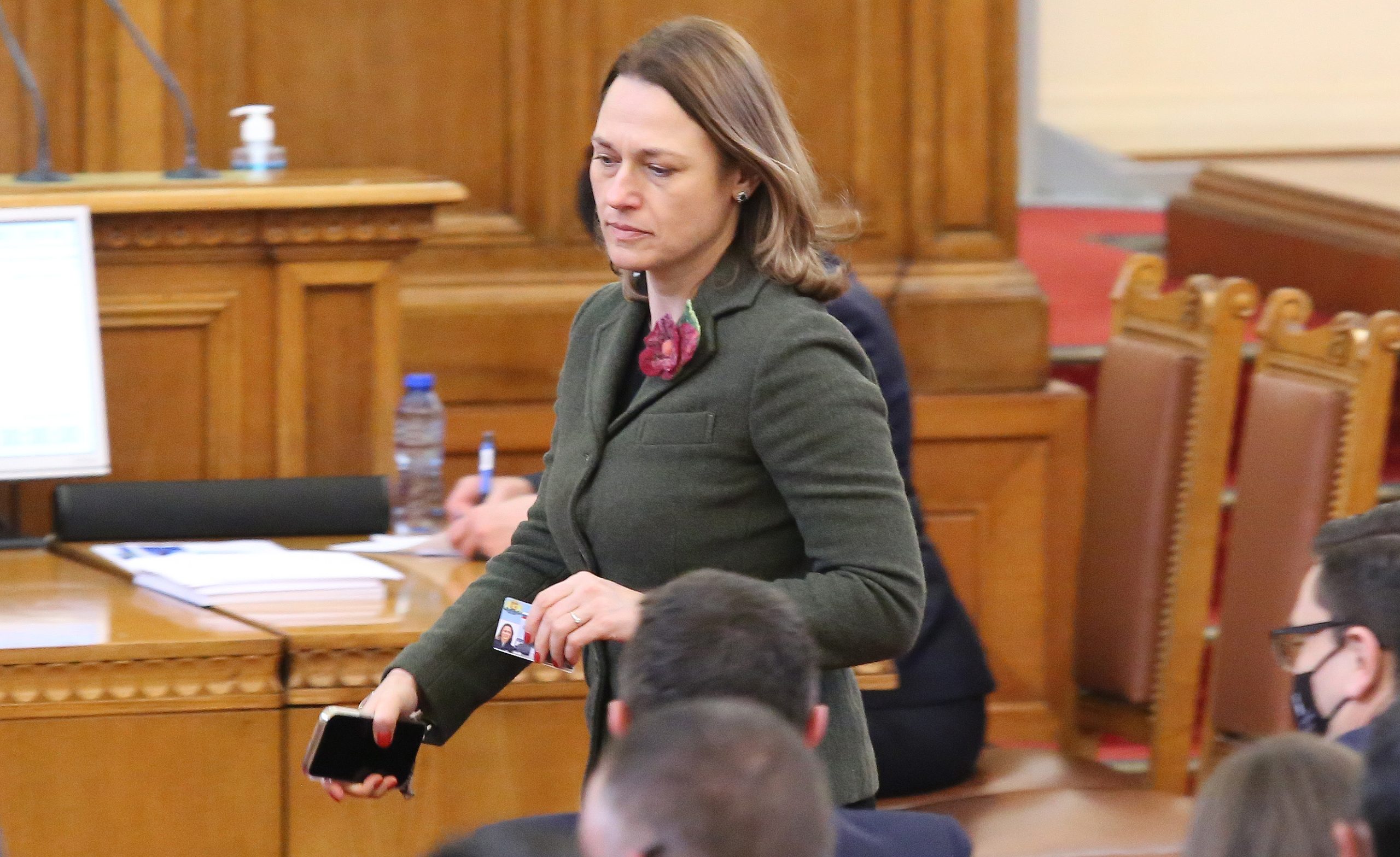 Парламент Ива Митева