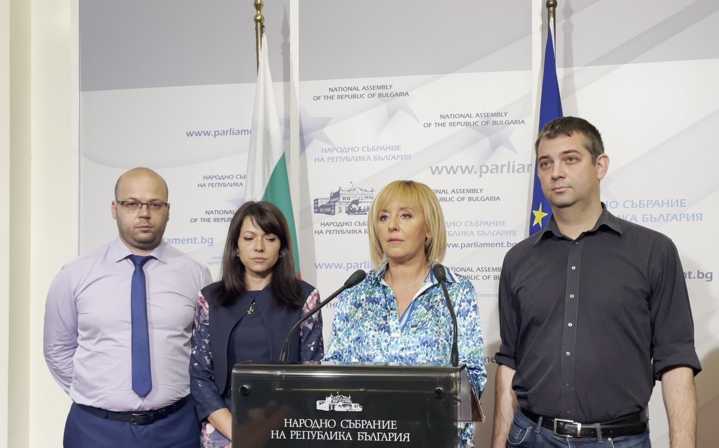 Мая Манолова