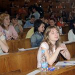 УниверситетСтуденти - изпит по литература студенти