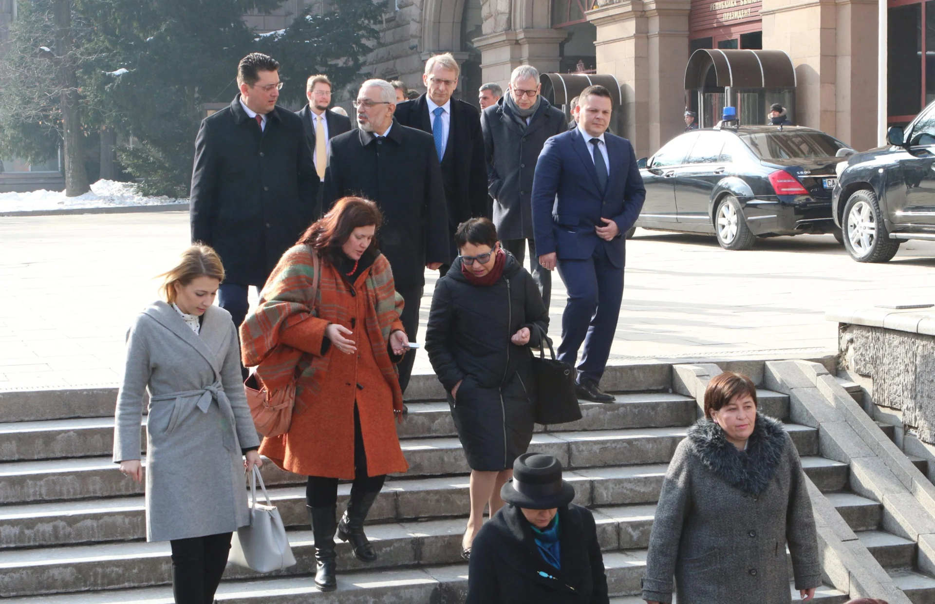 Президенство Служебно правителство