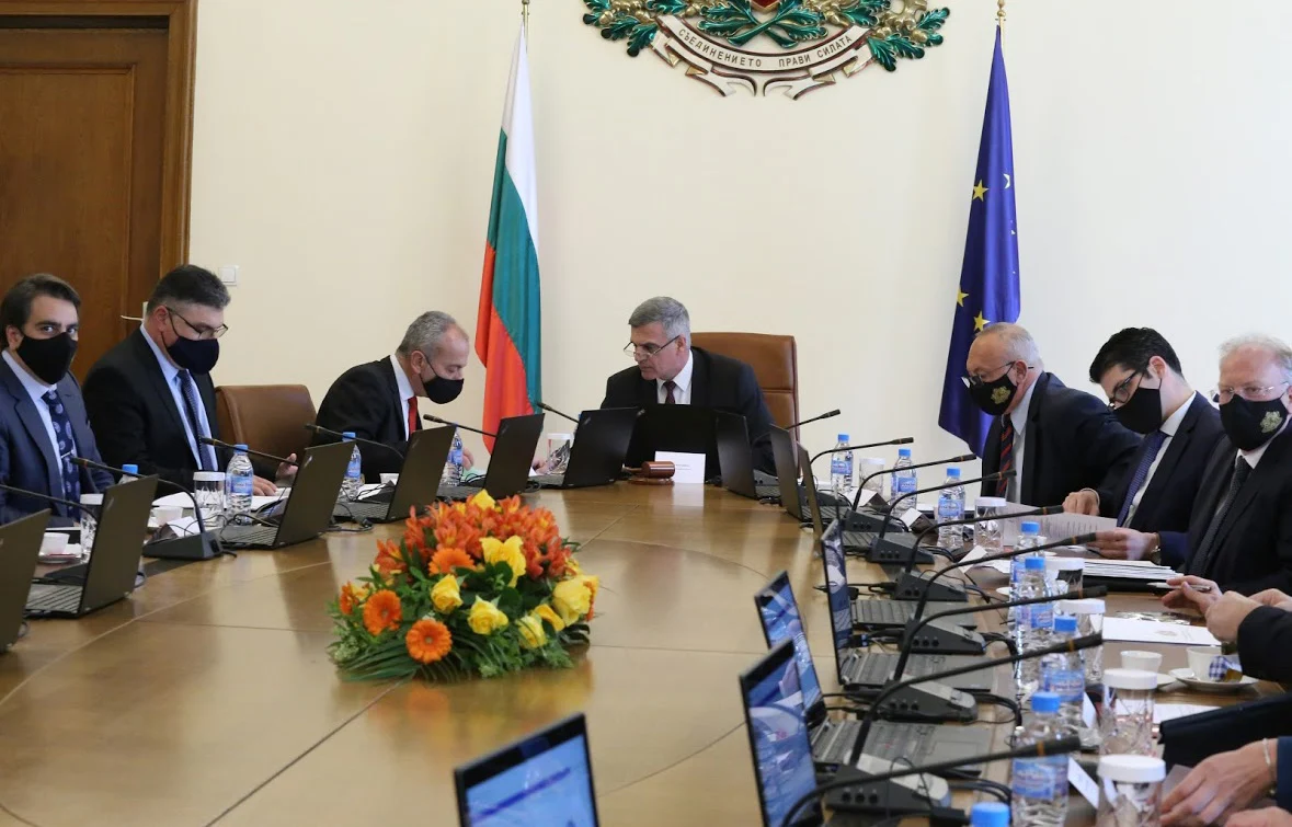 Министерски съвет заседание временно правителство служебен кабинет