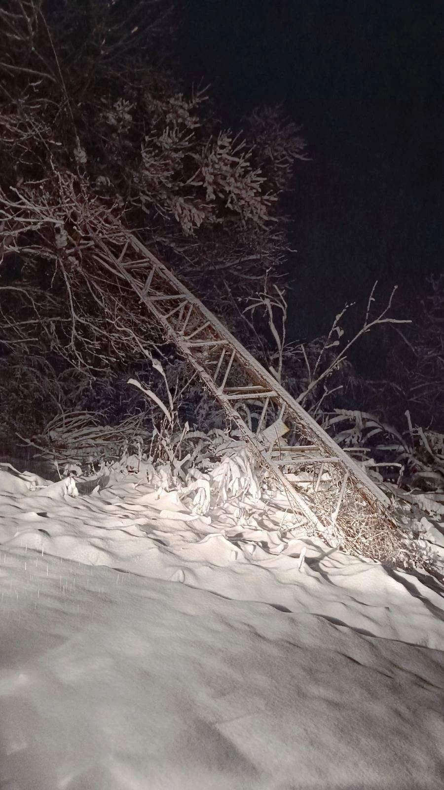 Жители на три врачански села протестираха заради прекъсване на тока по Коледа