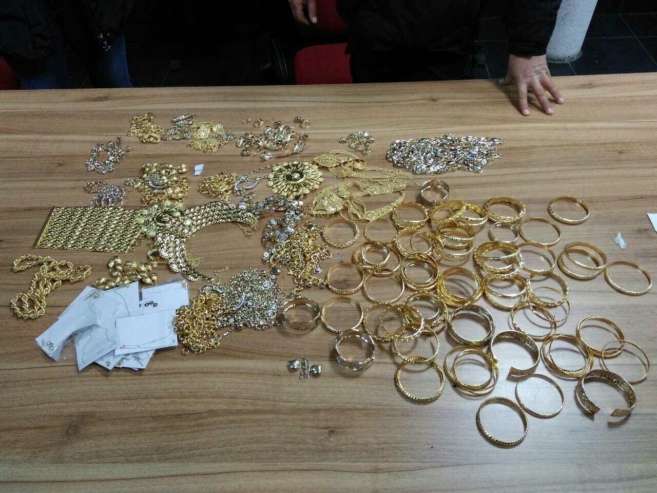 контрабанда злато