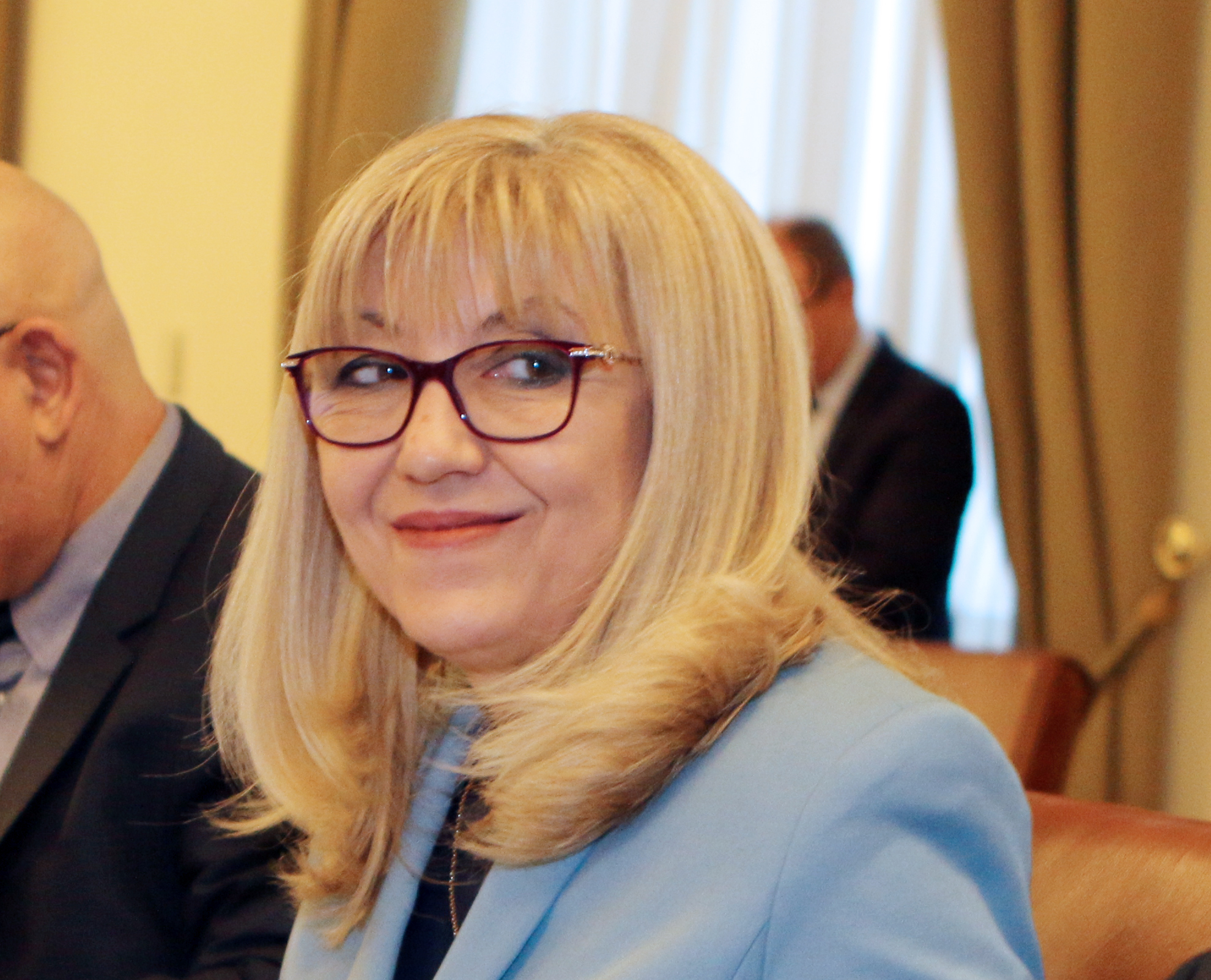 Петя Аврамова