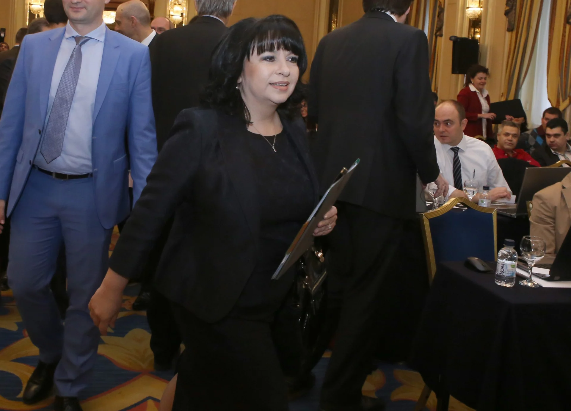 министърът на енергетиката Теменужка Петкова откри демонстрационна тестова сесия на Българската независима енергийна борса