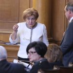 Парламент Менда Стоянова