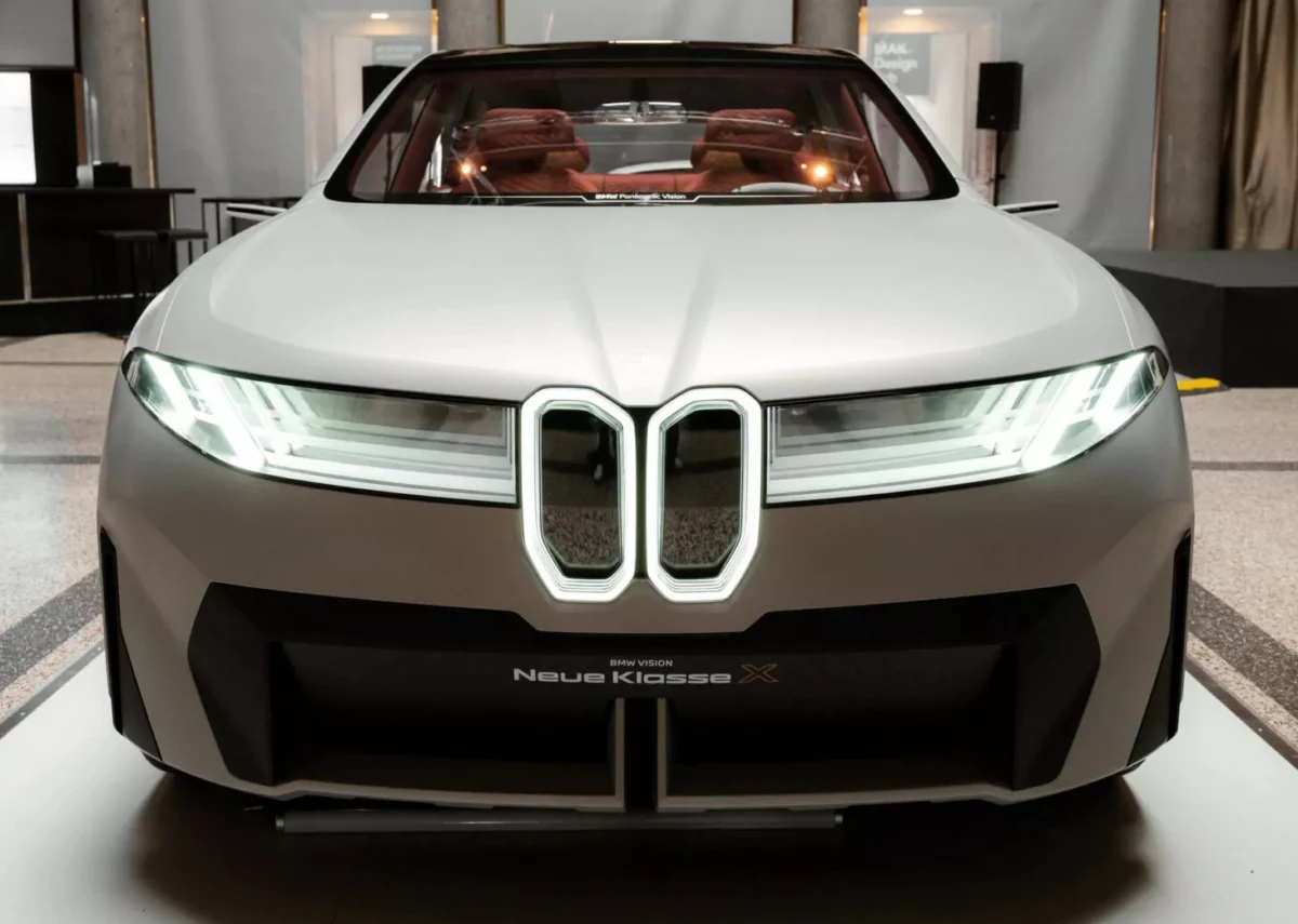 BMW започва радикална трансформация на дизайна на всичките си модели коли