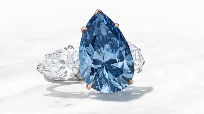 Christie’s предлага на търг най-големия 23-каратов син диамант от Golconda
