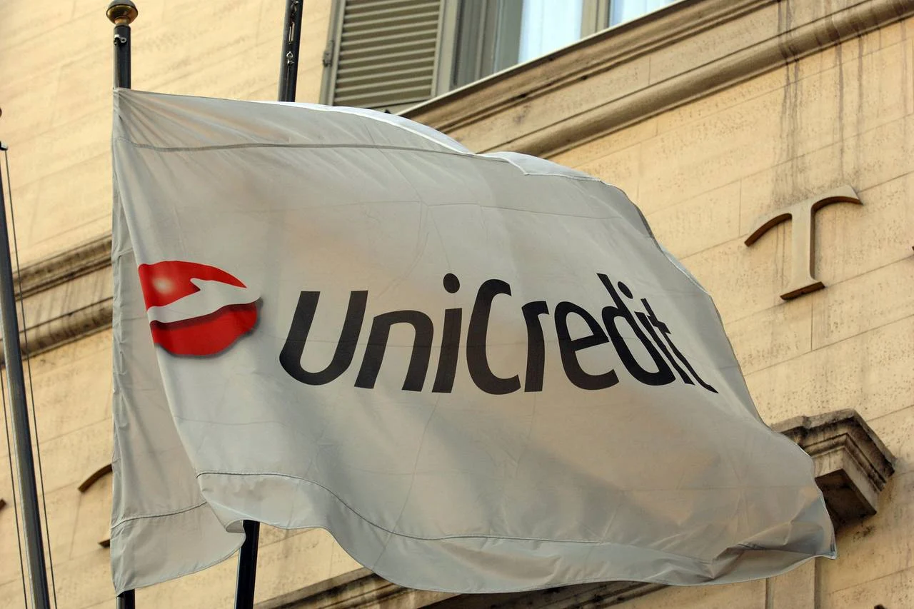 Unicredit отчете рекордна по приходи 2024-а и обеща стабилни печалби през 2025-а