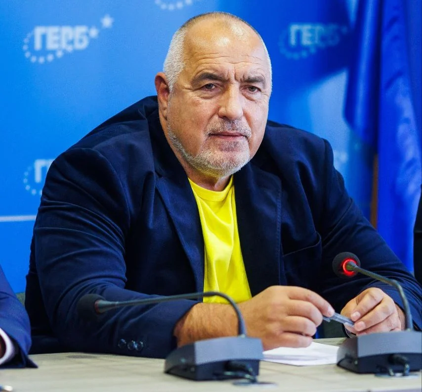 Борисов посъветва Терзиев да поиска камиони от ГЕРБ за справяне с кризата с боклука