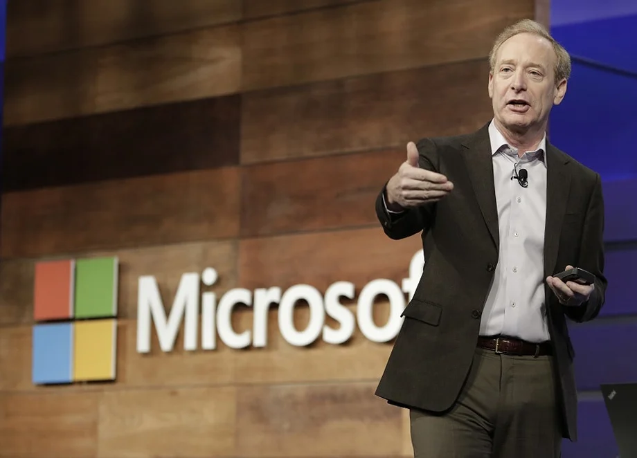 Microsoft ще инвестира 4 милиарда евро във Франция