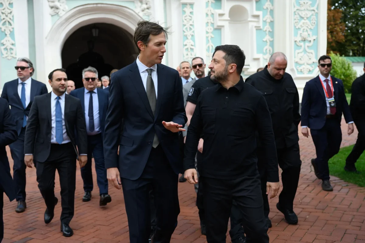 Зеленски се срещна с Къшнър и Уиткоф в Киев