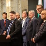БСП също потвърди, че води разговори с "Продължаваме промяната" и с "Демократична България"