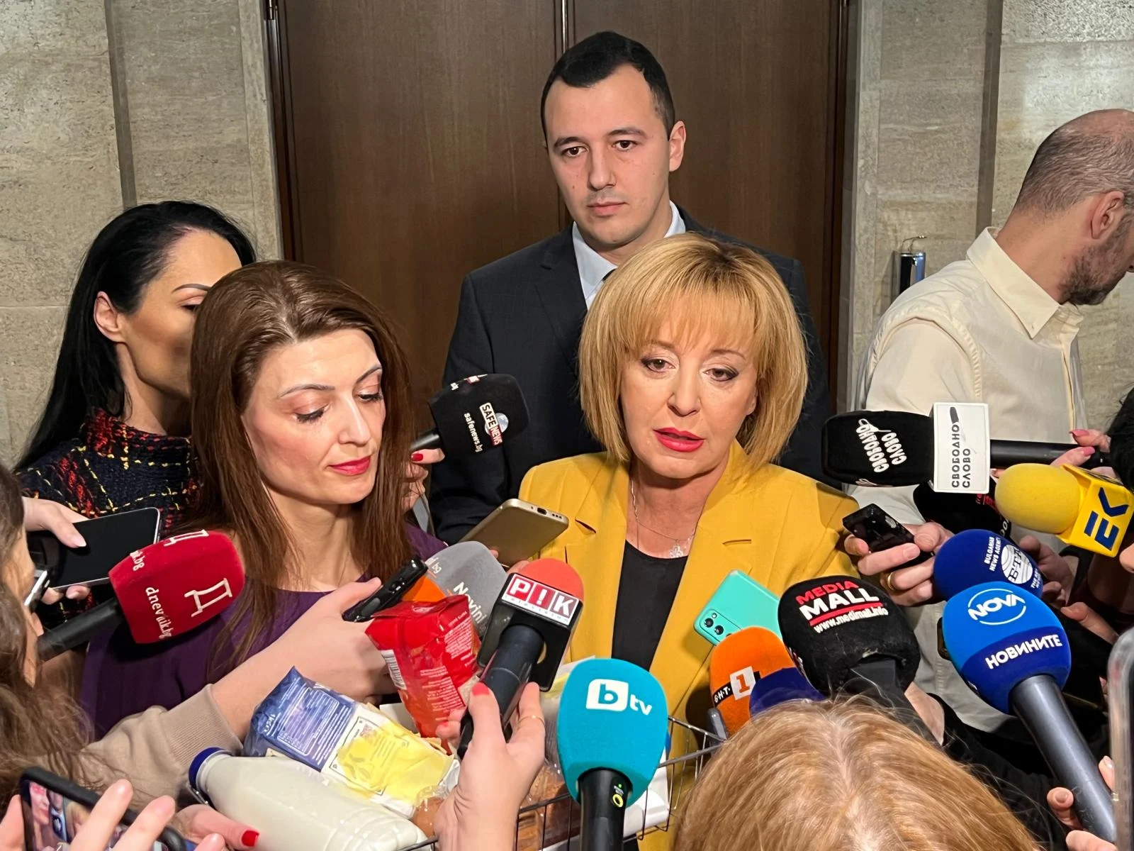 Законът за спекулата събра БСП с "Величие" и МЕЧ