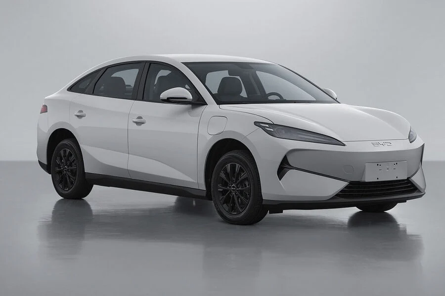 BYD седан e7