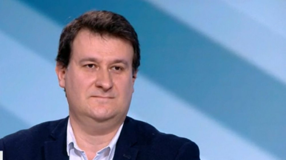 Милен Любенов