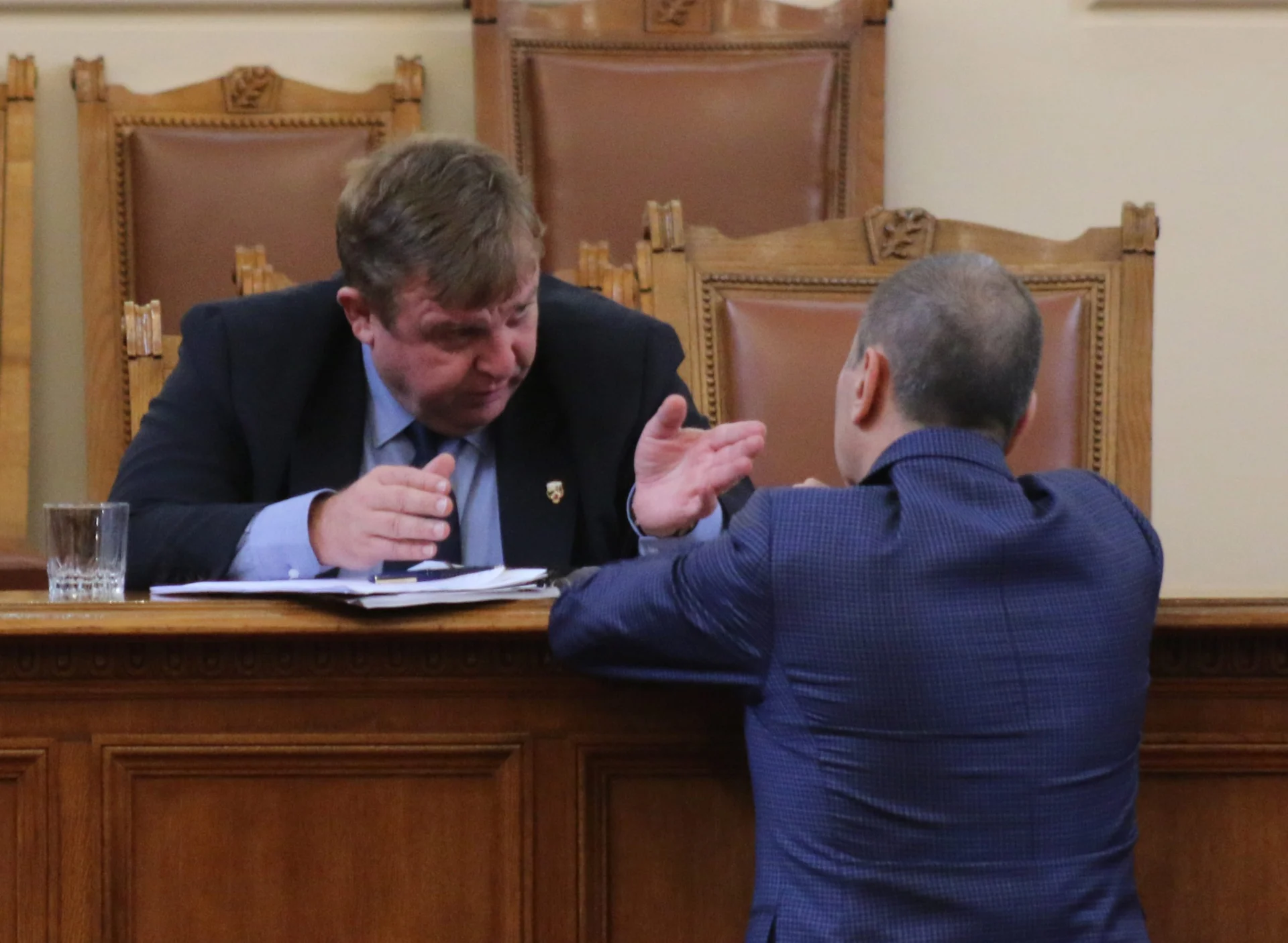 Парламент Красимир Каракачанов