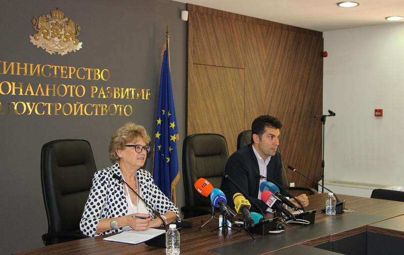 Виолета Комитова и Кирил Петков
