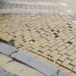 Жълти павета
