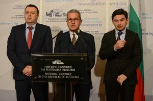 Трибуна Парламент ДПС Йордан Цонев
