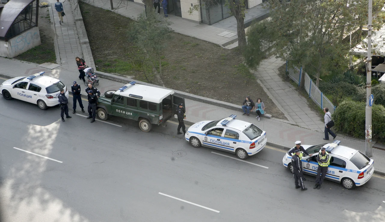 полиция на бул. Черни връх