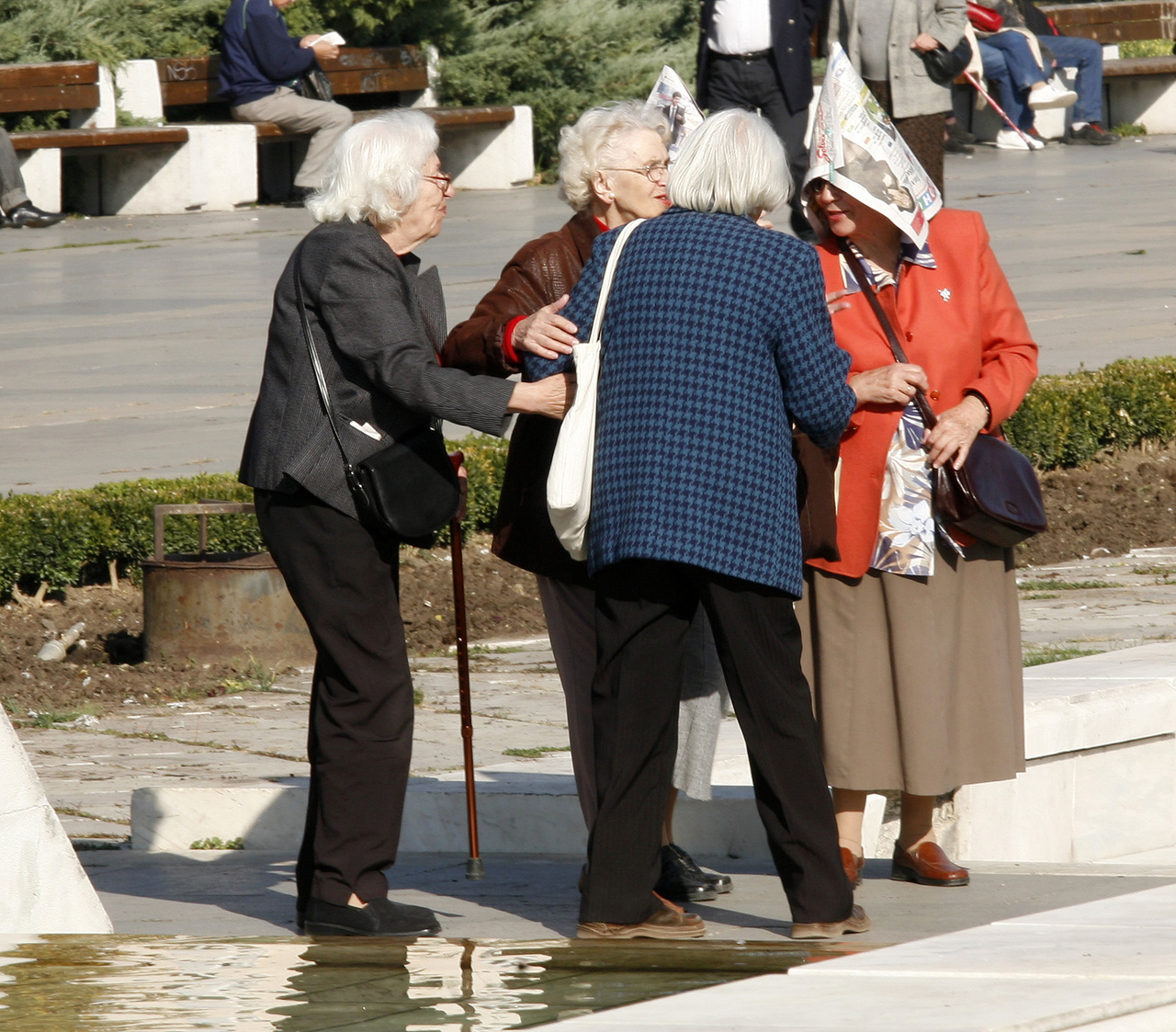 Пенсионери баби