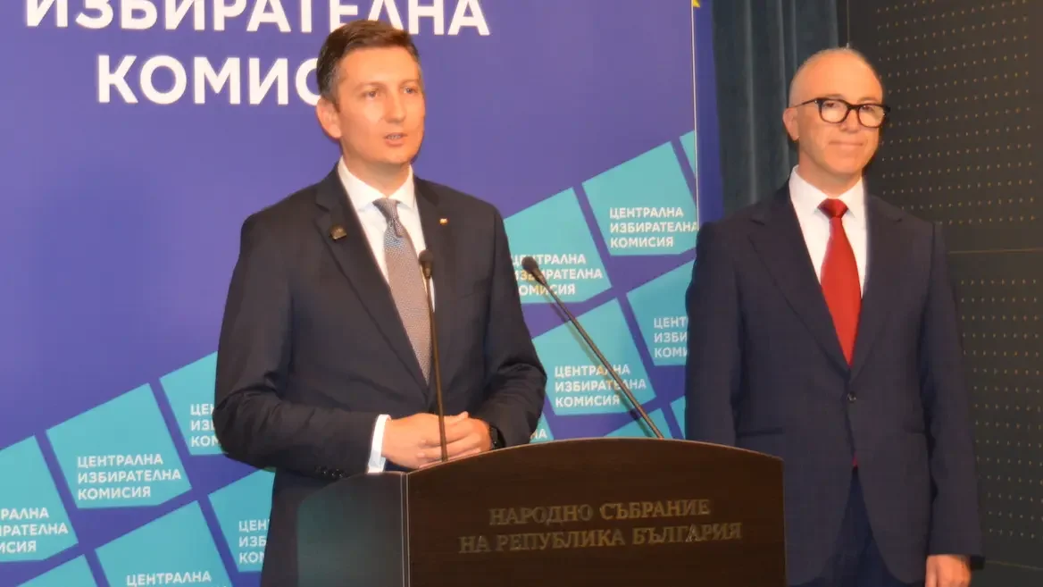 С мобилно приложение ще тестваме машините за гласуване още преди изборния ден