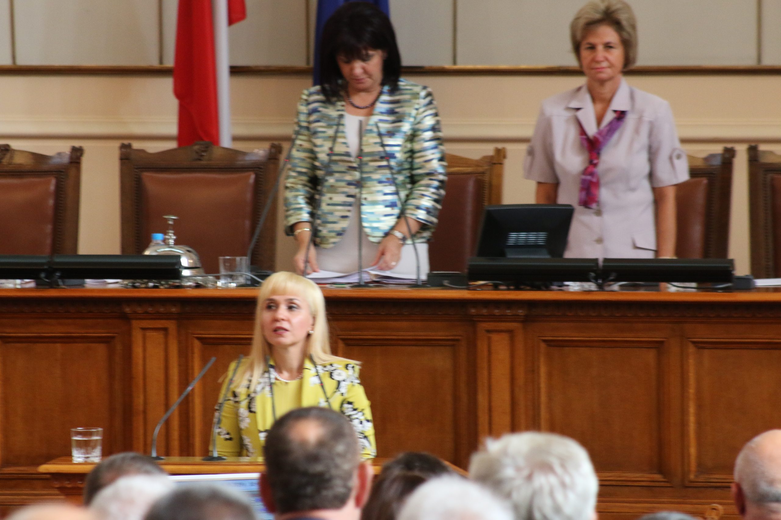 Парламент Диана Ковачева клетва омбудсман