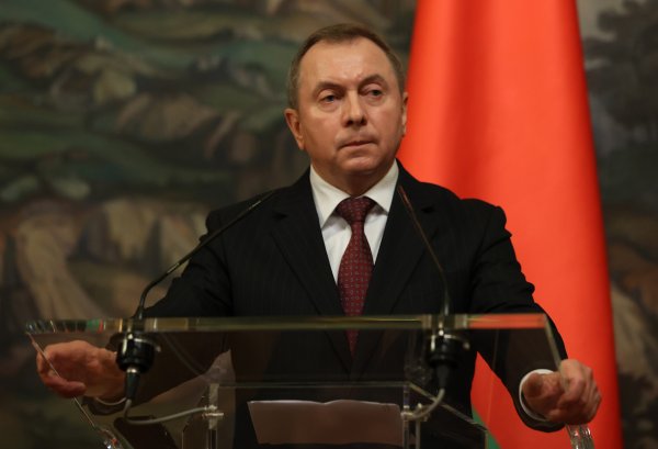 Владимир Макей