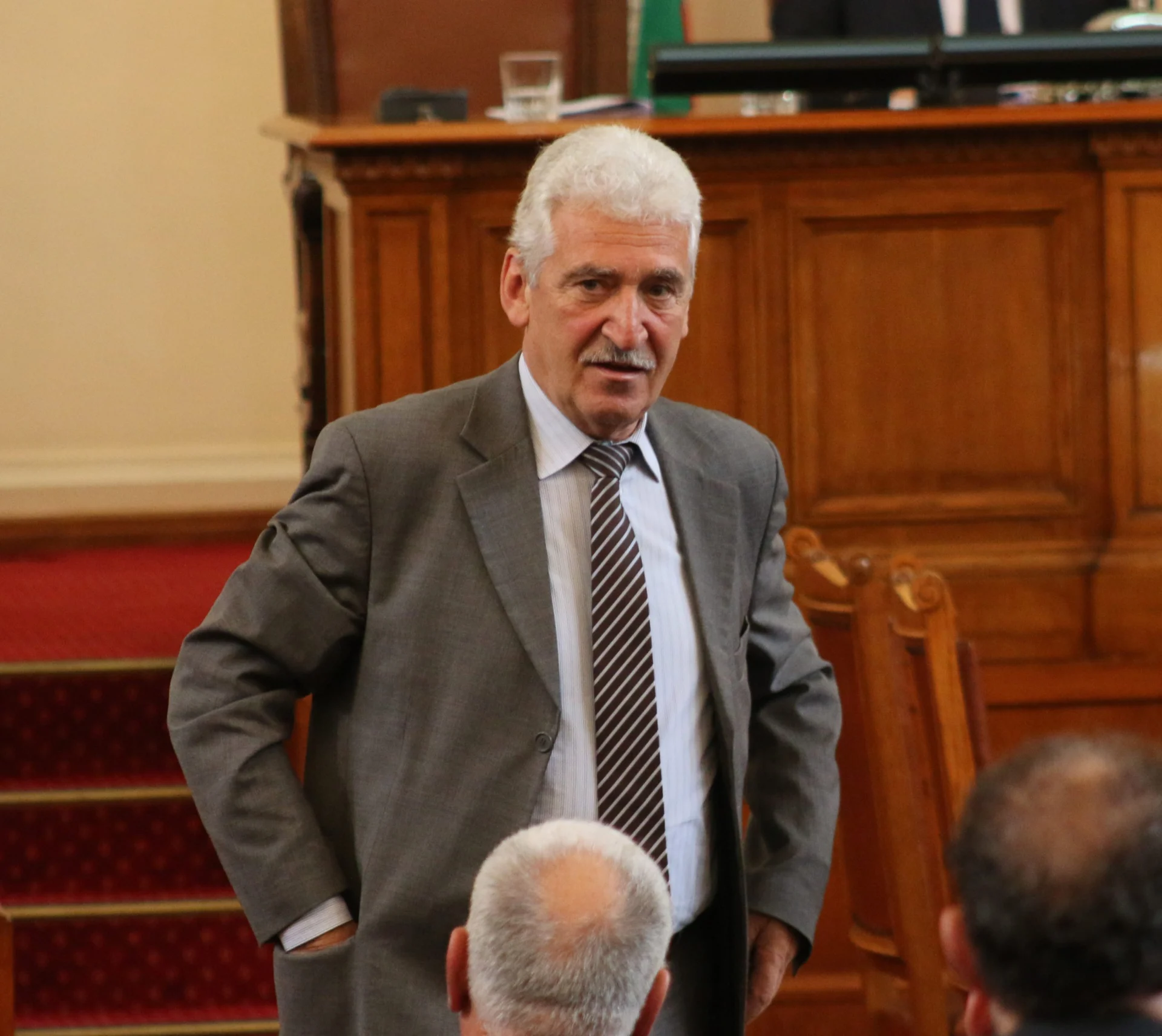 Парламент Красимир Велчев