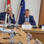 Министърът на регионалното развитие Андрей Цеков по време на посещението си в Смолян.