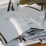 Парламентарни избори гласуване урна гласоподаватели