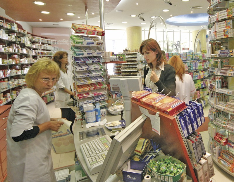 Аптекарите не знаят на какви цени ще продават след промените в органите за лекарствена регулация.